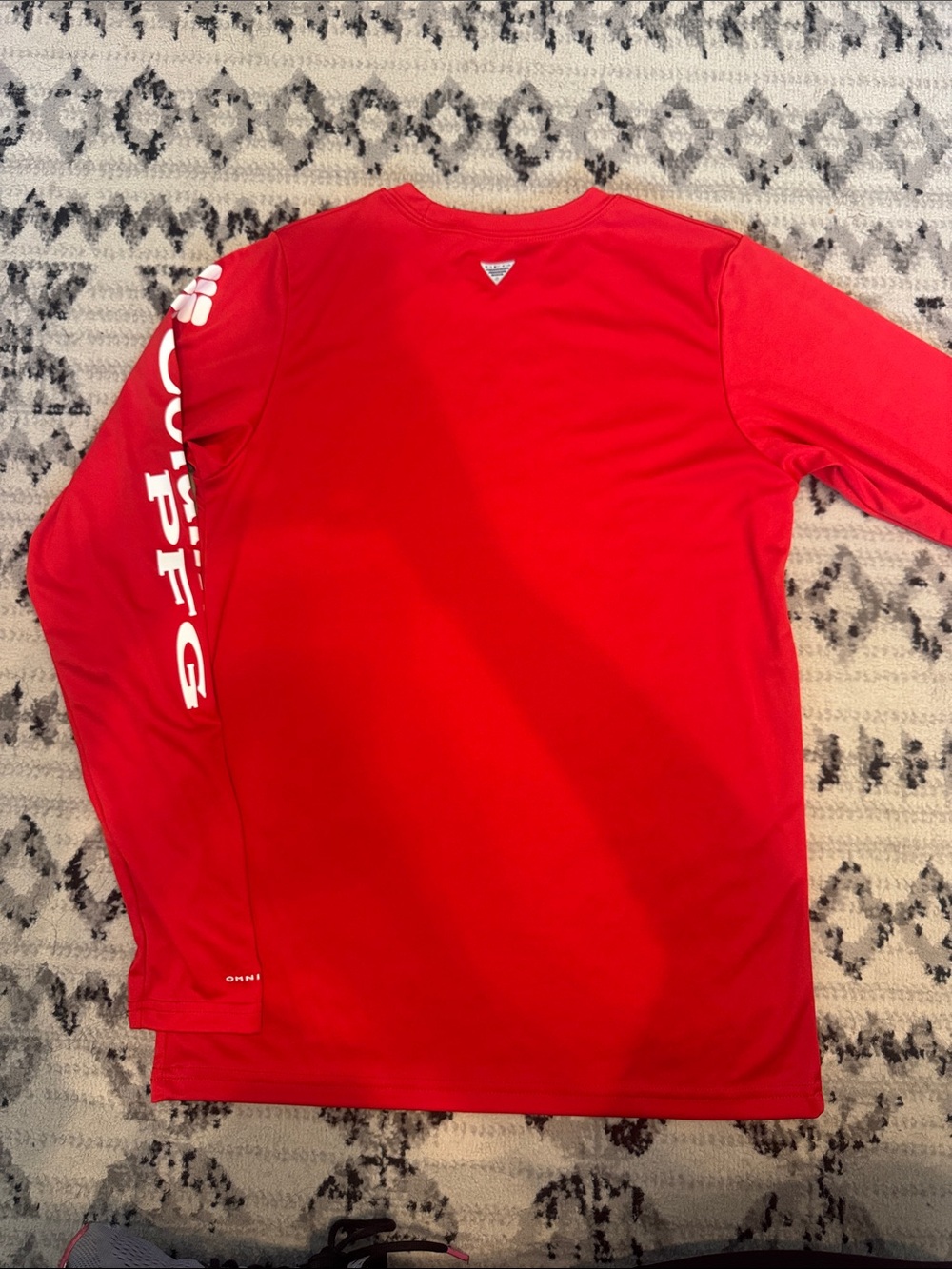 Columbia Youth Rash Guard Size (14/16)    2 shirts total (red & mint green). - Picture 5 of 9